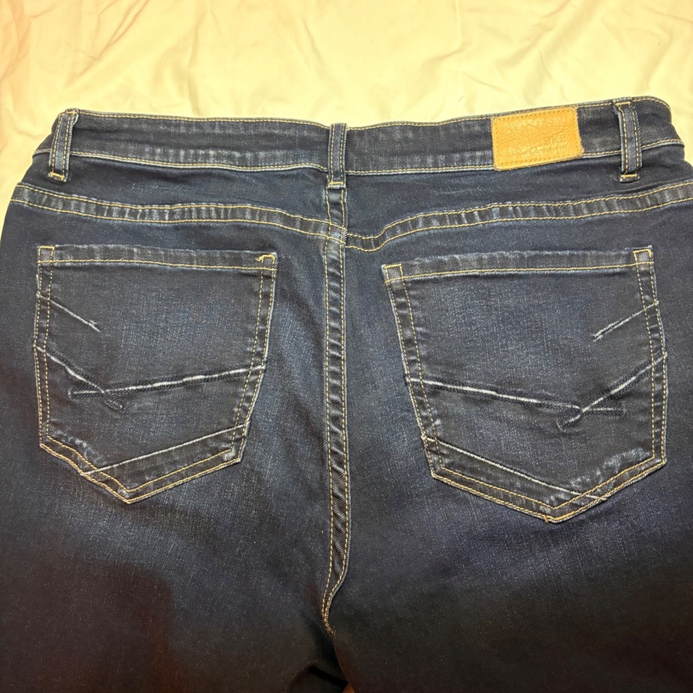 BKE Payton Mid-Rise Bootcut Jeans Dark Wash Universal Fit 33 x 29.5 Womens - Picture 3 of 11